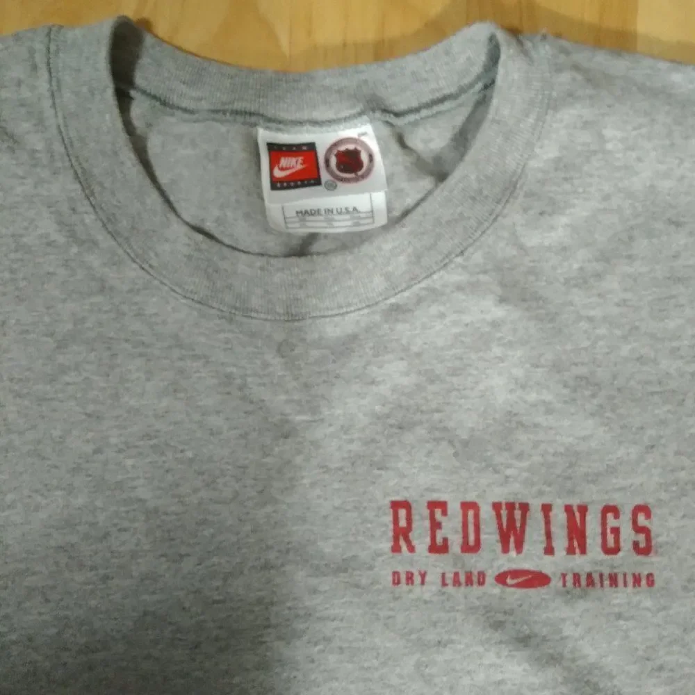 DS Vintage Nike Detroit Red Wings Dry Land Training Tank Top